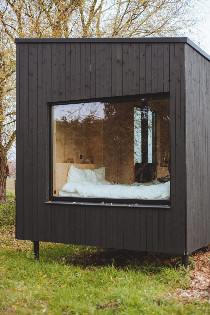 big window of the slow cabin