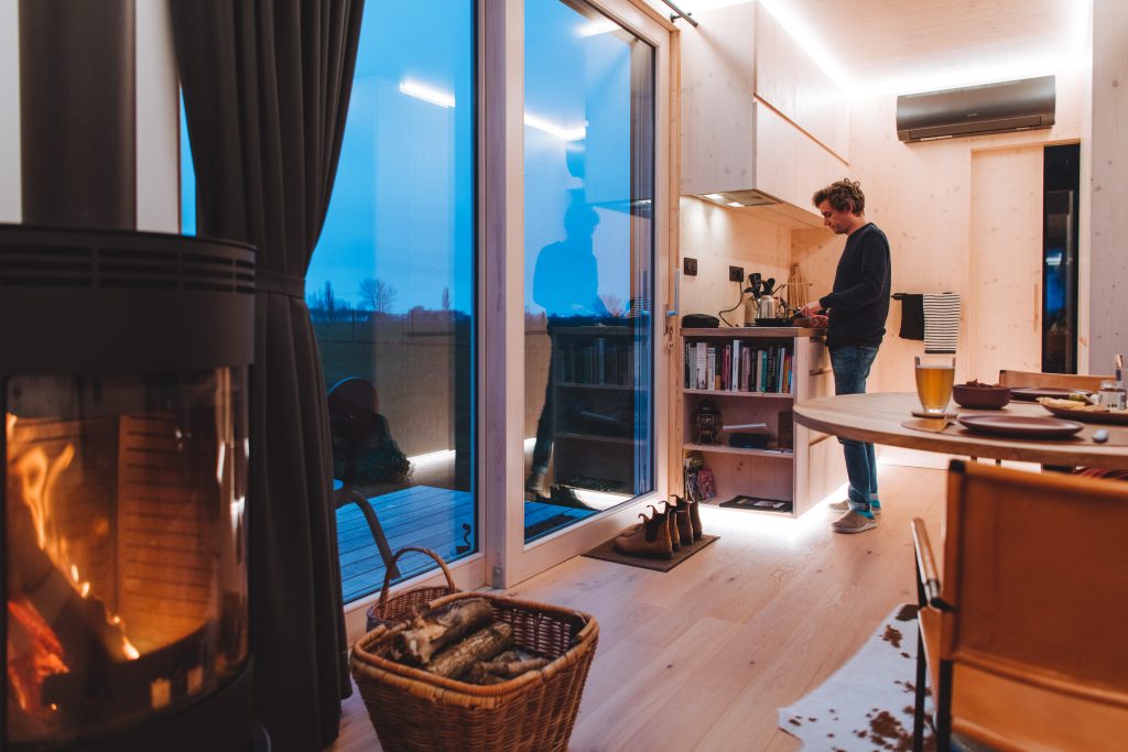 florian cooking in the cabin